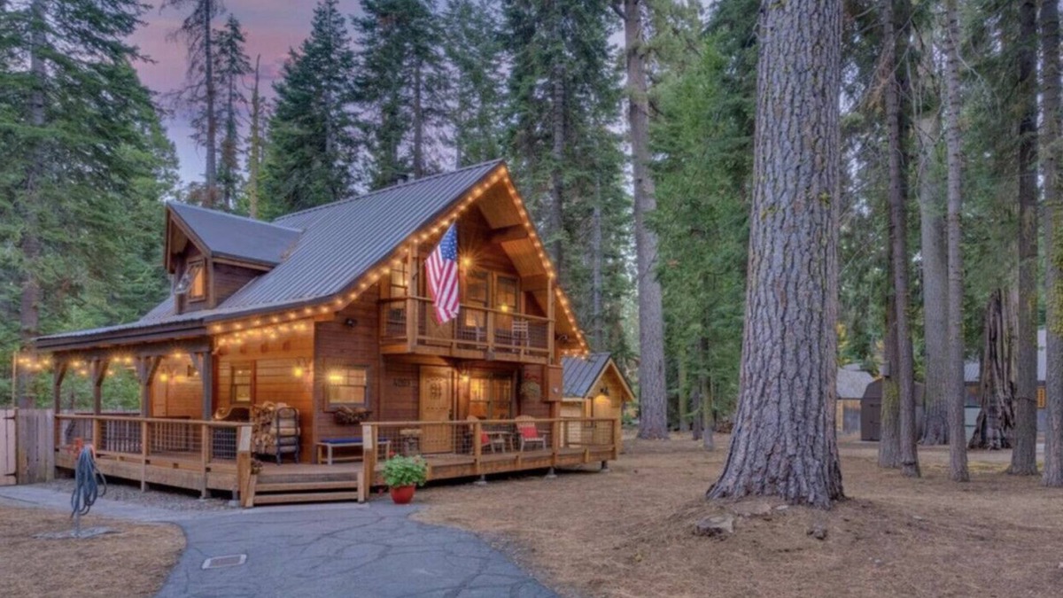 Tahoe Pines House | Gorgeous Cabin Private Hot Tub Walk to Lake Dog OK Fenced-In Yard