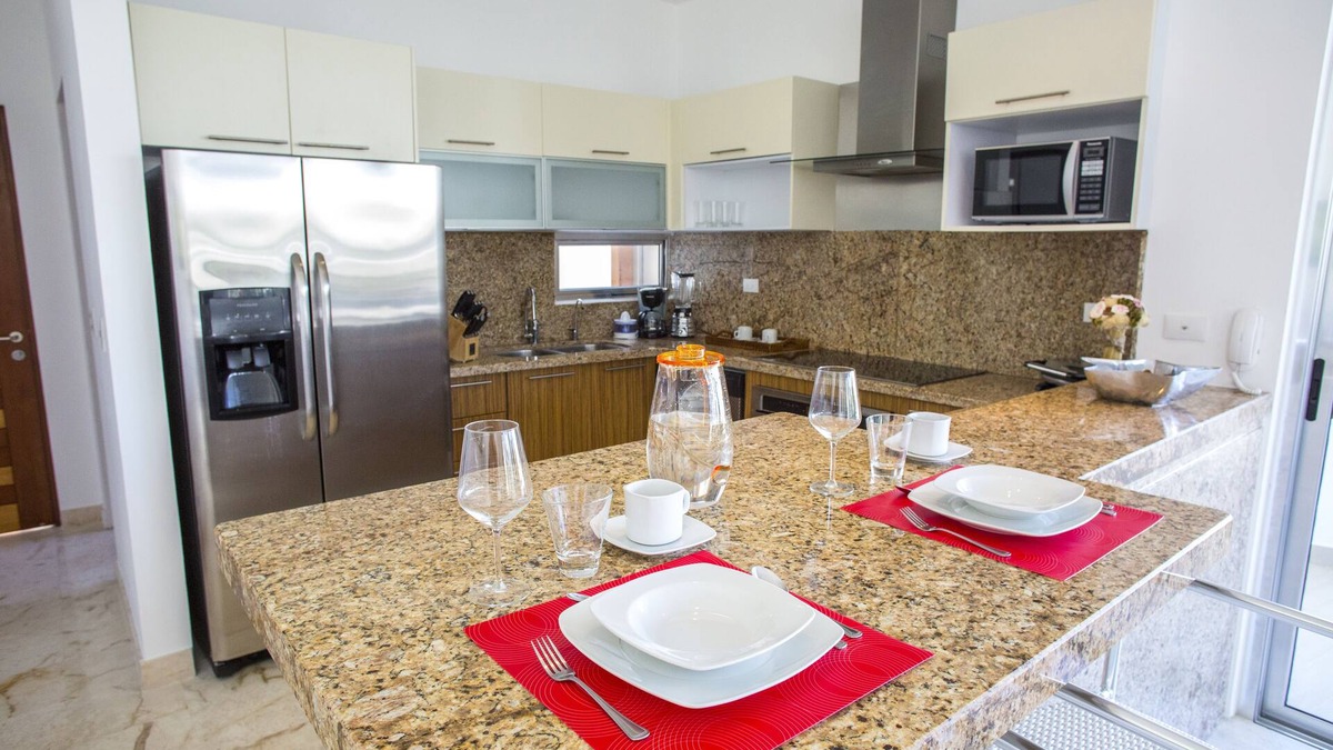 Zazil-ha Apartment | Gorgeous Condo, 50 mts to the beach, 3 blocks t the 5th ave