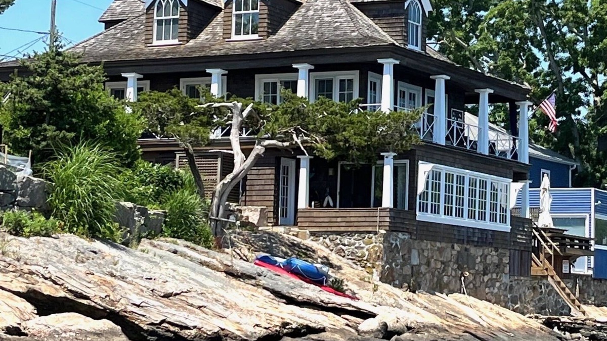 Guilford House | Gorgeous Connecticut BeachHouse ~