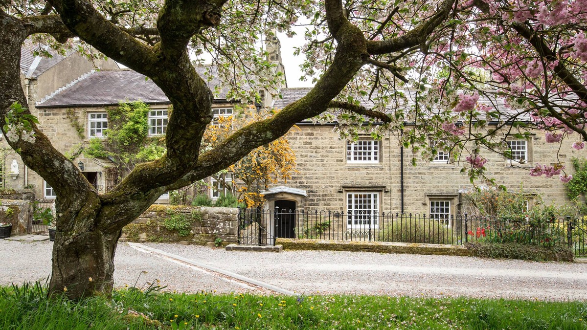 Bewerley Cottage | Gorgeous cosy dog friendly Nidderdale cottage built 1780 short walk to shops