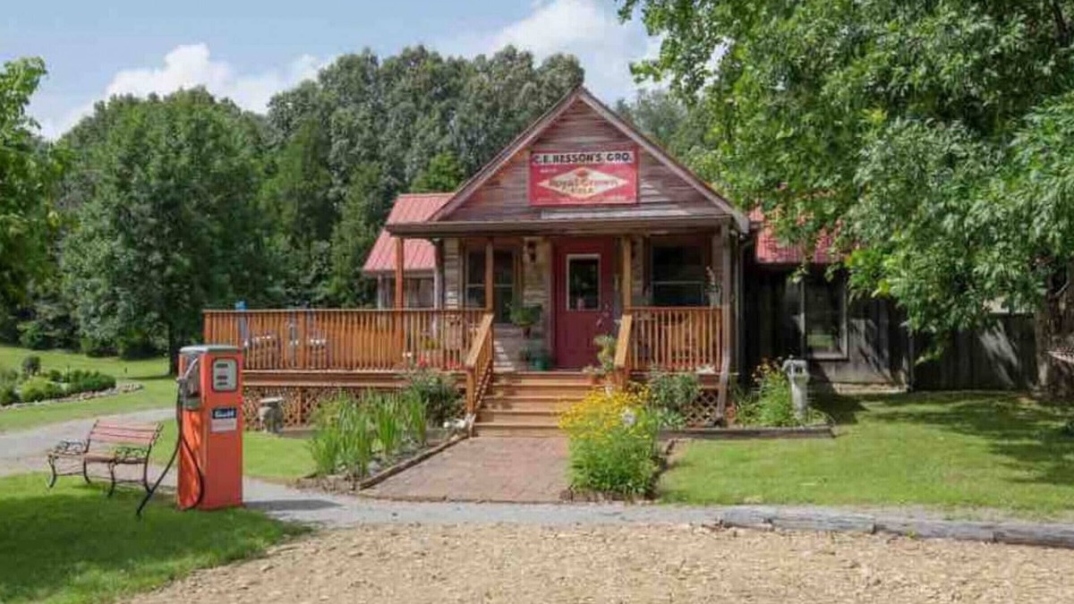 Springfield House | Gorgeous country cottage