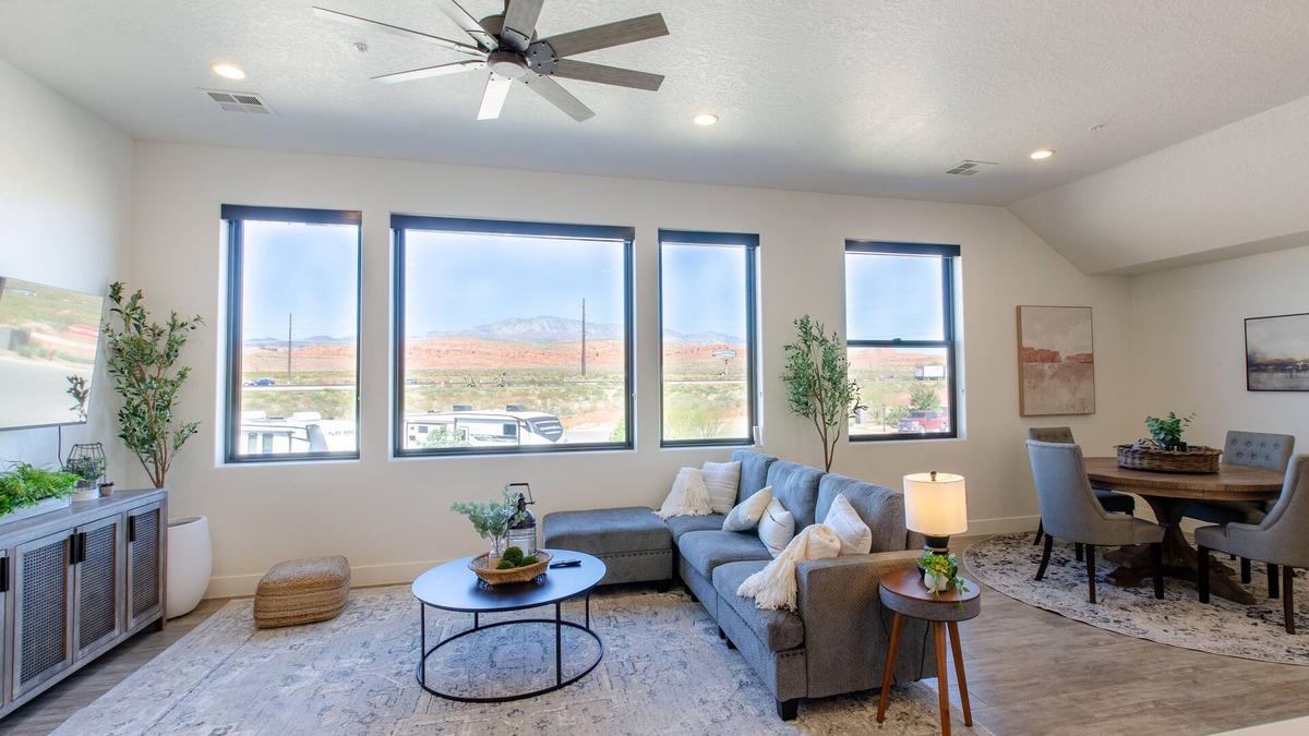 Washington Apartment | Gorgeous Desert Loft in Southern Utah with views, pool, hot tub and firepits.