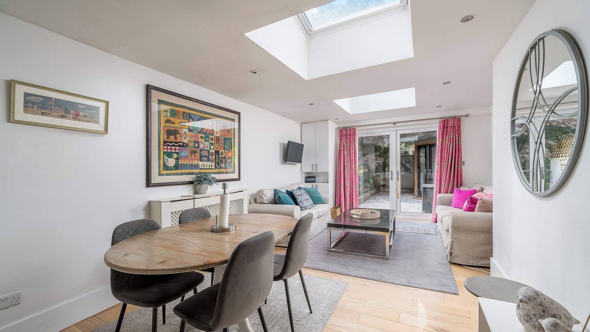 Shaftesbury Apartment | Gorgeous flat with garden in Battersea