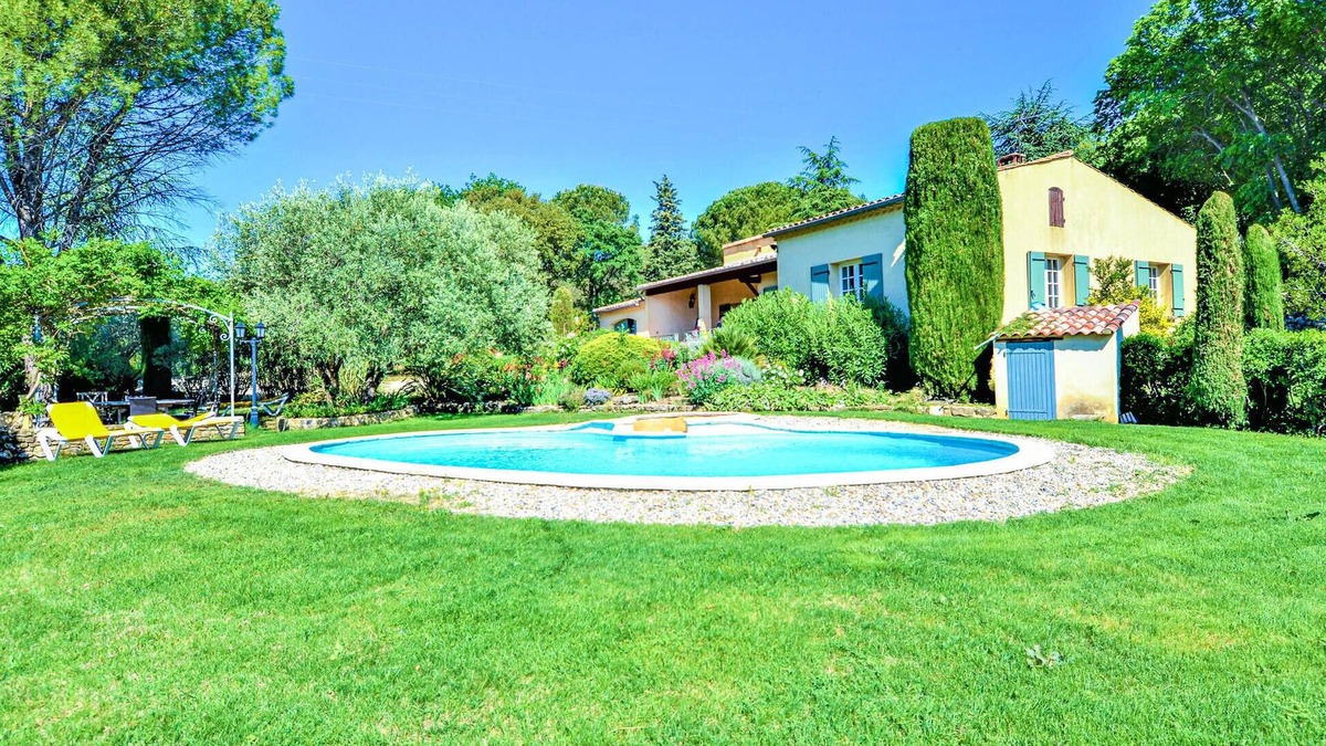 Labaume House | Gorgeous home in Montaren et St Mediers