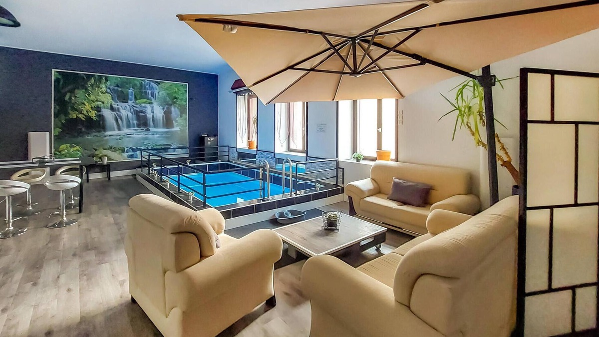 Saint-Bonnet-le-Chateau Apartment | Gorgeous apartment in Saint-Bonnet-le-Châtea