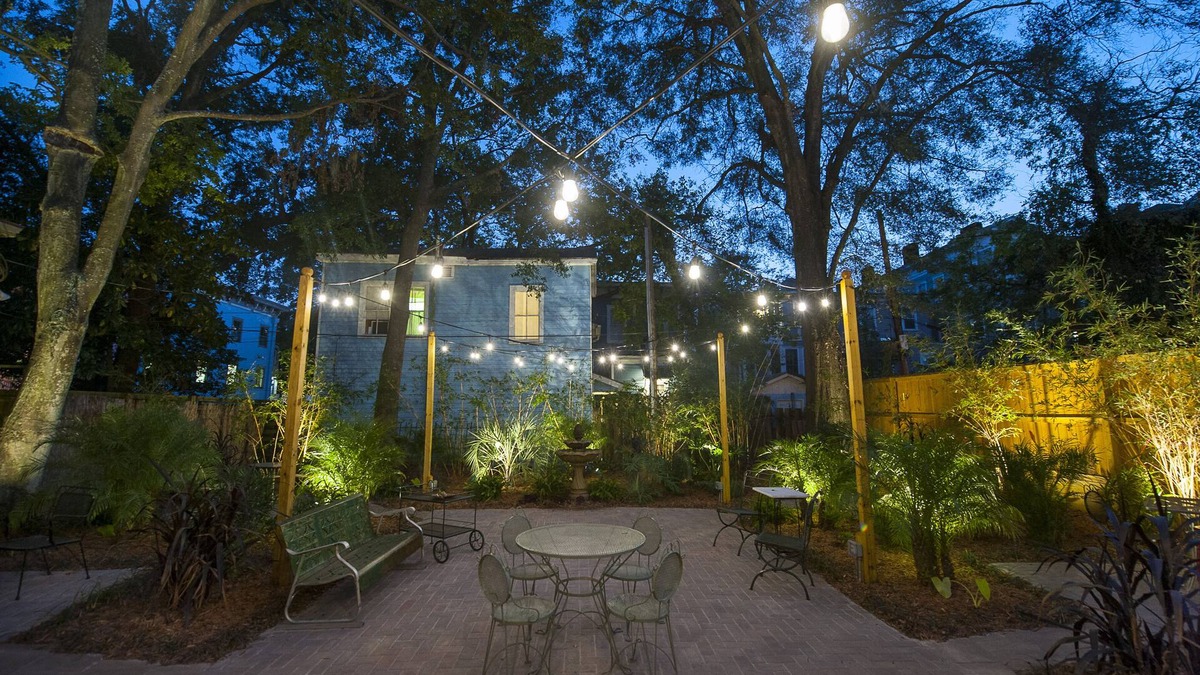 Historic Downtown Savannah Apartment | Gorgeous Garden Suite-One Level Living at Forsyth Park