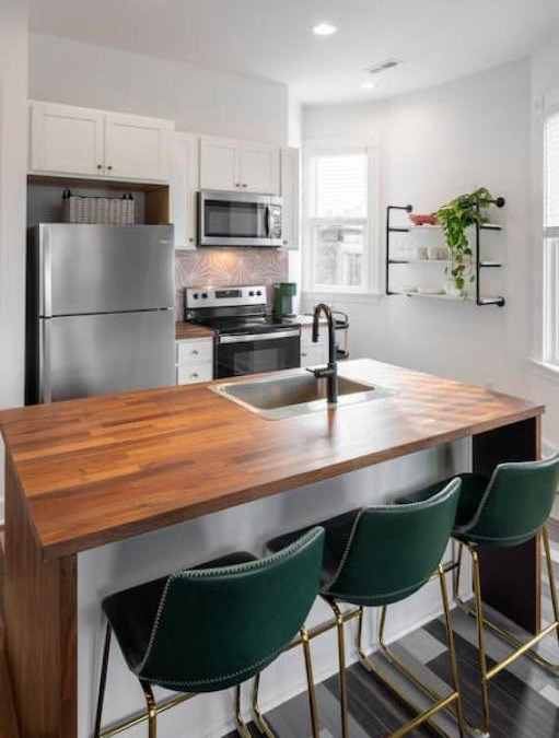 East Walnut HIlls Apartment | Gorgeous Gem in Heart of Hills