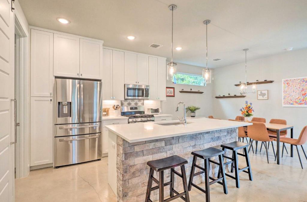 Georgetown House | Gorgeous Georgetown Home, Walk to the Square!