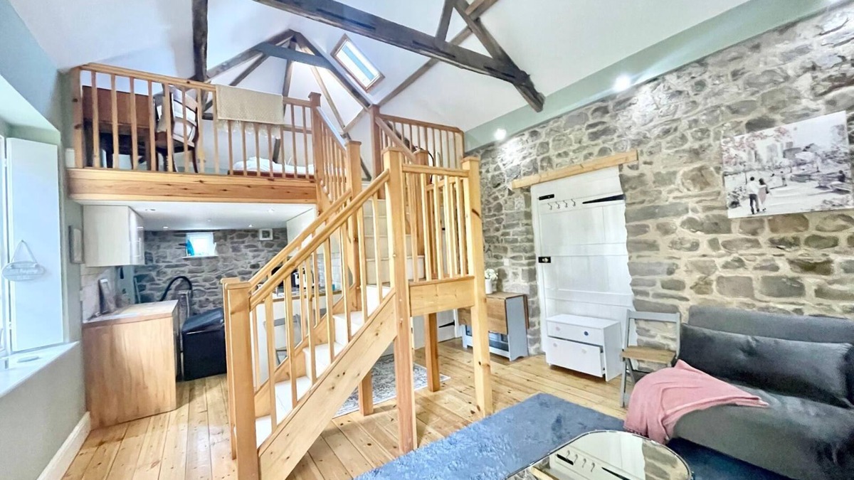 Monkswood Cottage | Gorgeous Georgian Cottage, Hampers, Fast Wifi, Pets Welcome!