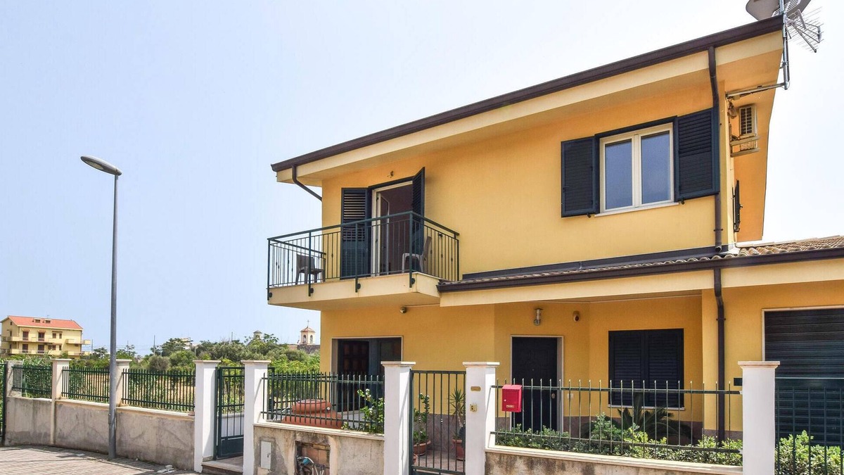 Porto Salvo House | Gorgeous home in Melito Porto Salvo