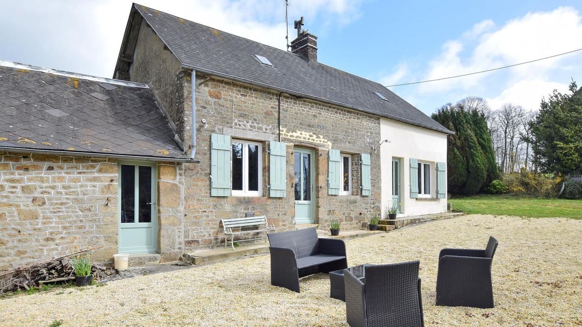 Passais-Villages House | Gorgeous home in Passais-Villages