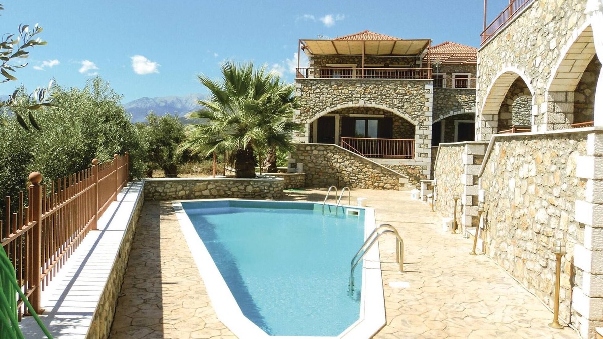 Paralia House | Gorgeous home in Astros Peleponese