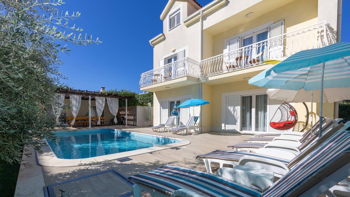 Kastel Stafilic House | Gorgeous home in Kastel Stafilic