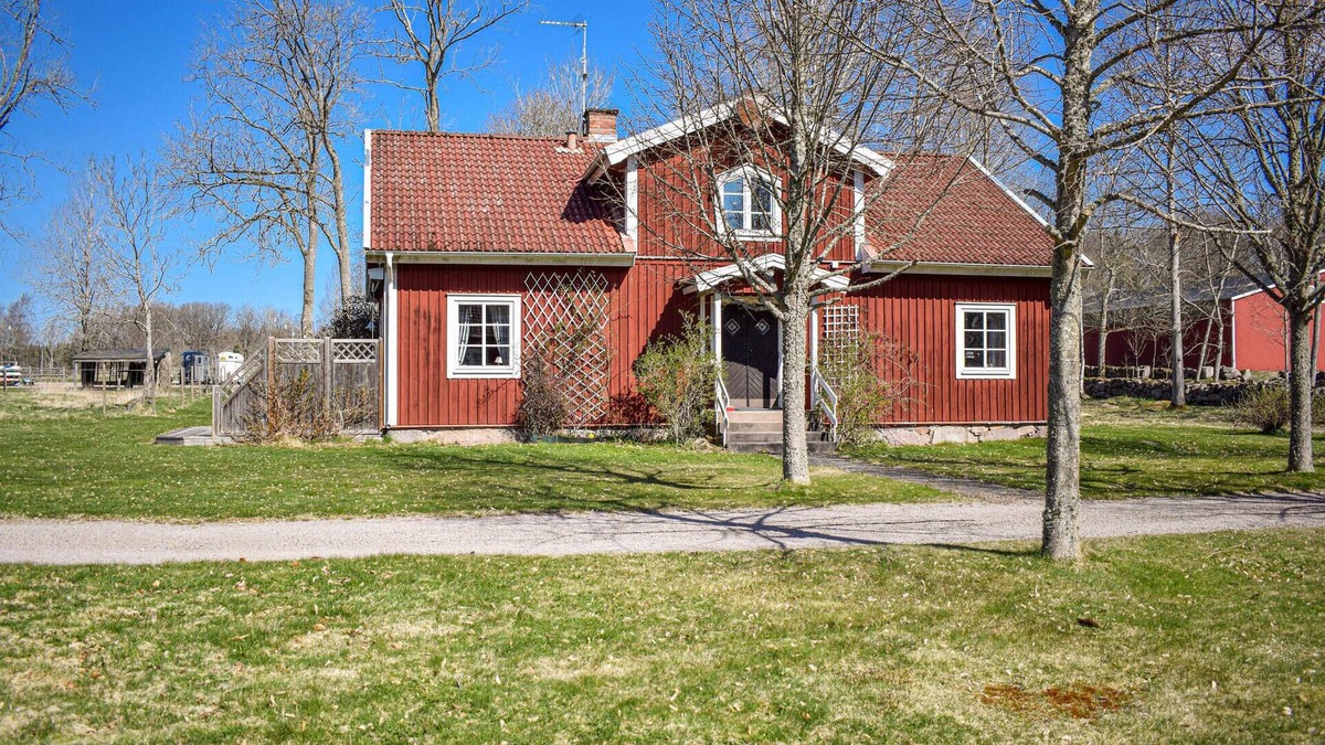 Aryd House | Gorgeous home in åryd with kitchen