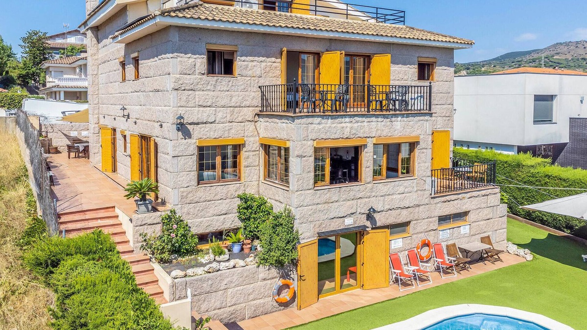 Alella House | Gorgeous home in Alella