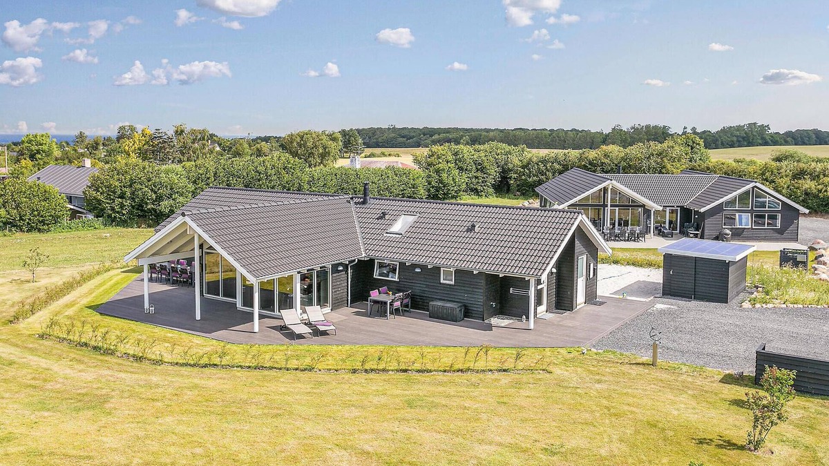 Skastrup House | Gorgeous home in Bogense with WiFi