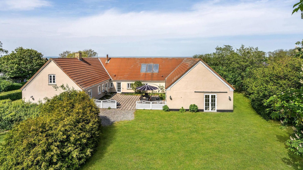 Bogense House | Gorgeous home in Bogense with WiFi