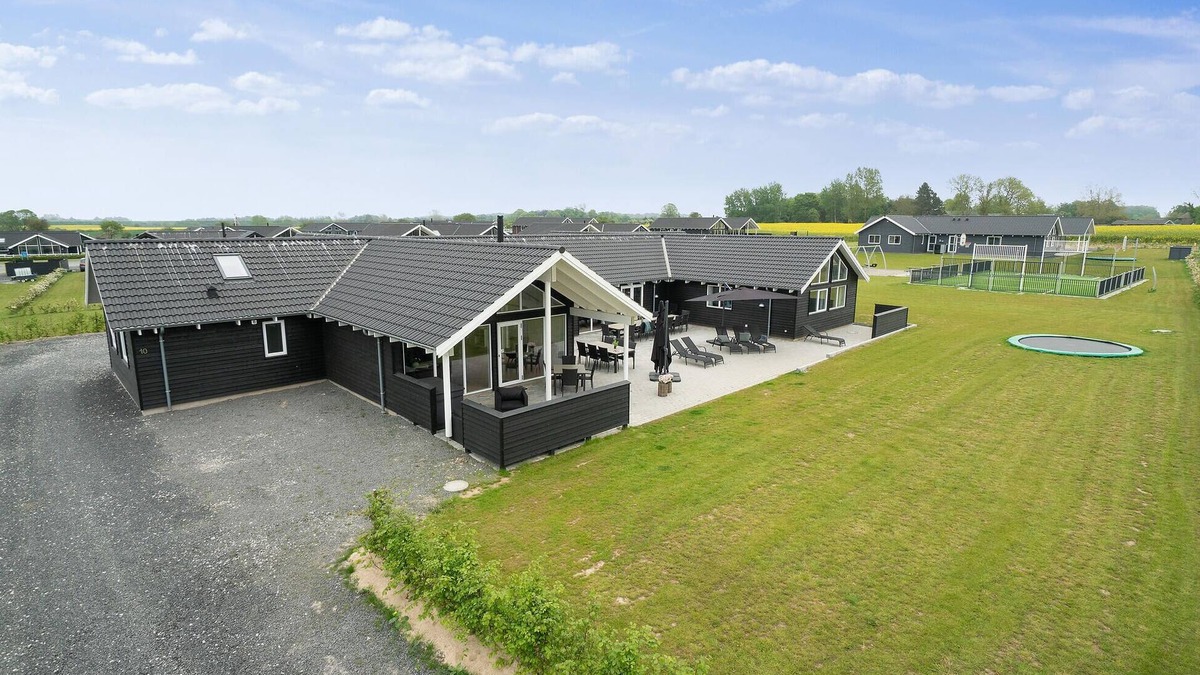 Bogense House | Gorgeous home in Bogense with sauna