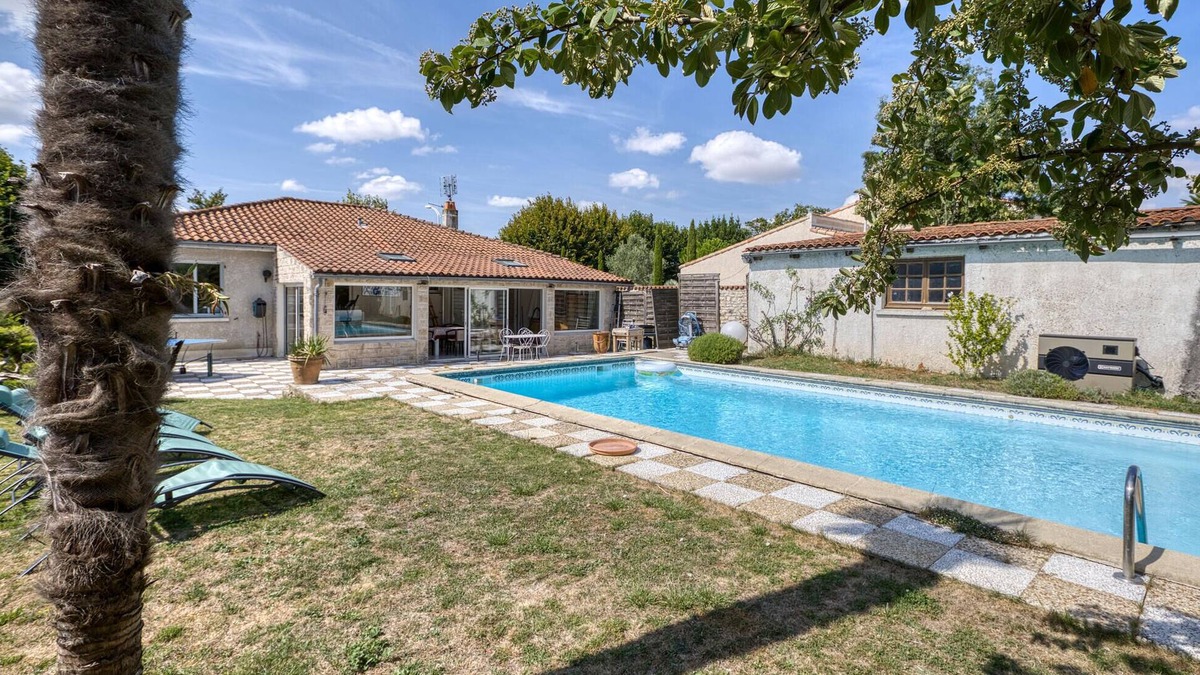 Clavette House | Gorgeous home in Clavette