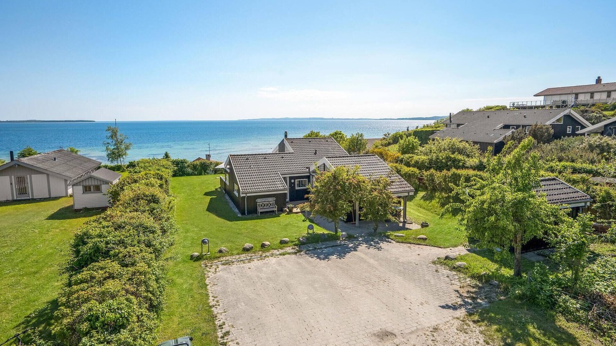 Handrup Strand House | Gorgeous home in Ebeltoft