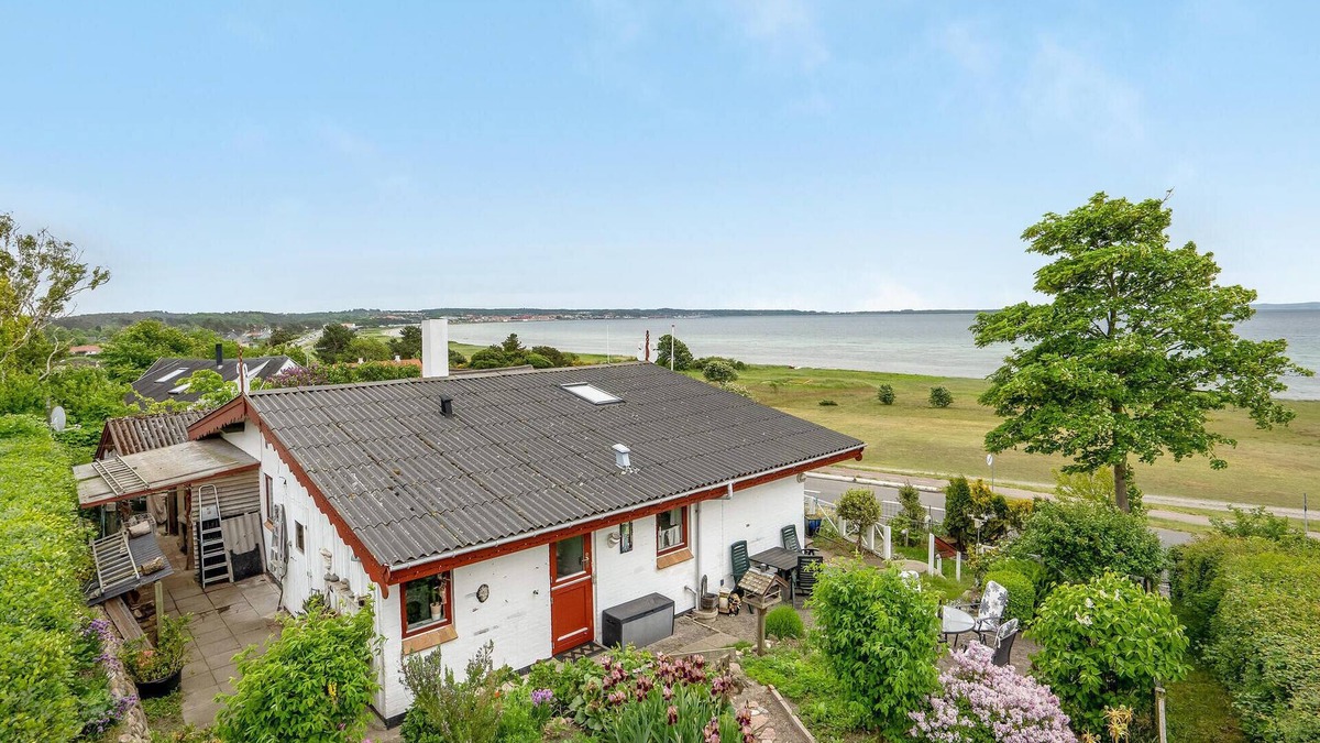 Egsmark Strand House | Gorgeous home in Ebeltoft with WiFi