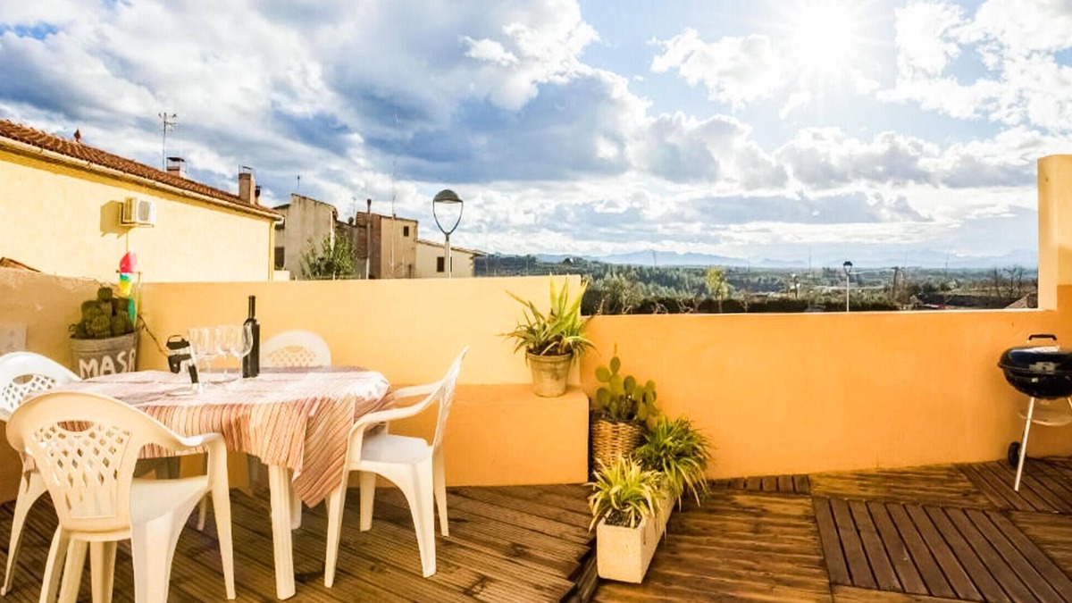 El Masroig House | Gorgeous home in El Masroig with WiFi