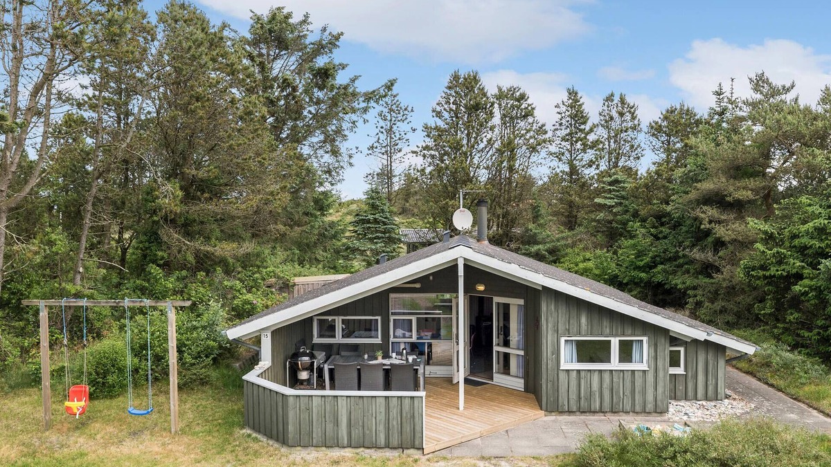 Slette Strand House | Gorgeous home in Fjerritslev with sauna