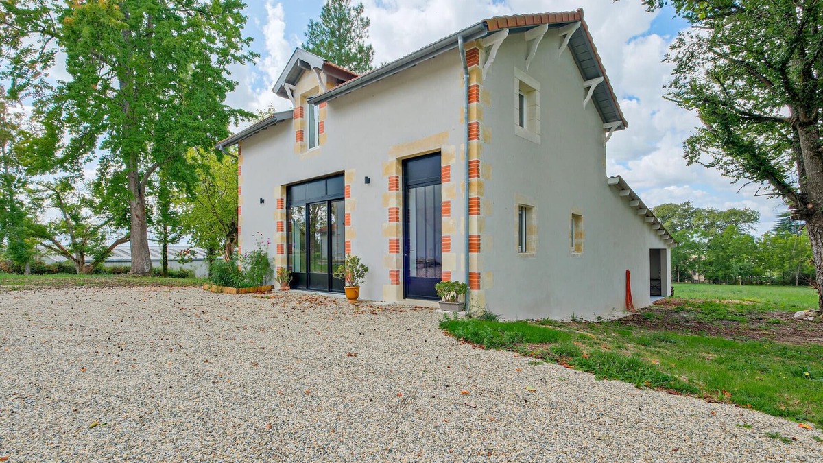 Gans House | Gorgeous home in Gans with kitchen