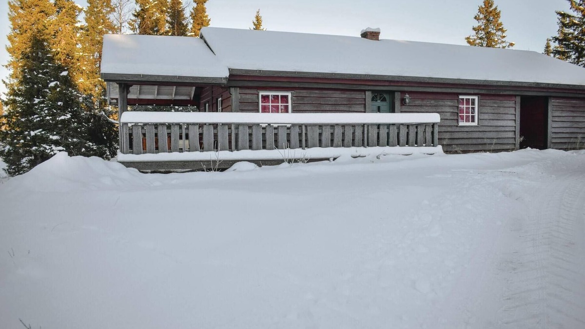 Kamben House | Gorgeous home in Gol with sauna