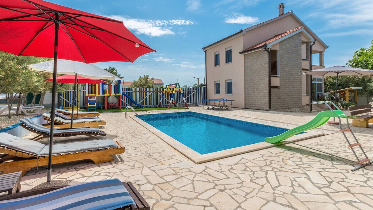 Kakma House | Gorgeous home in Kakma with WiFi