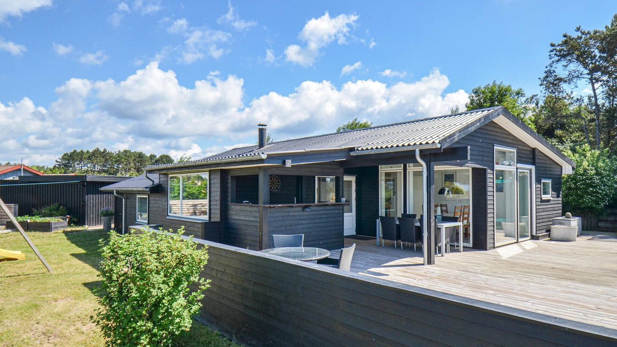Knebel House | Gorgeous home in Knebel with sauna