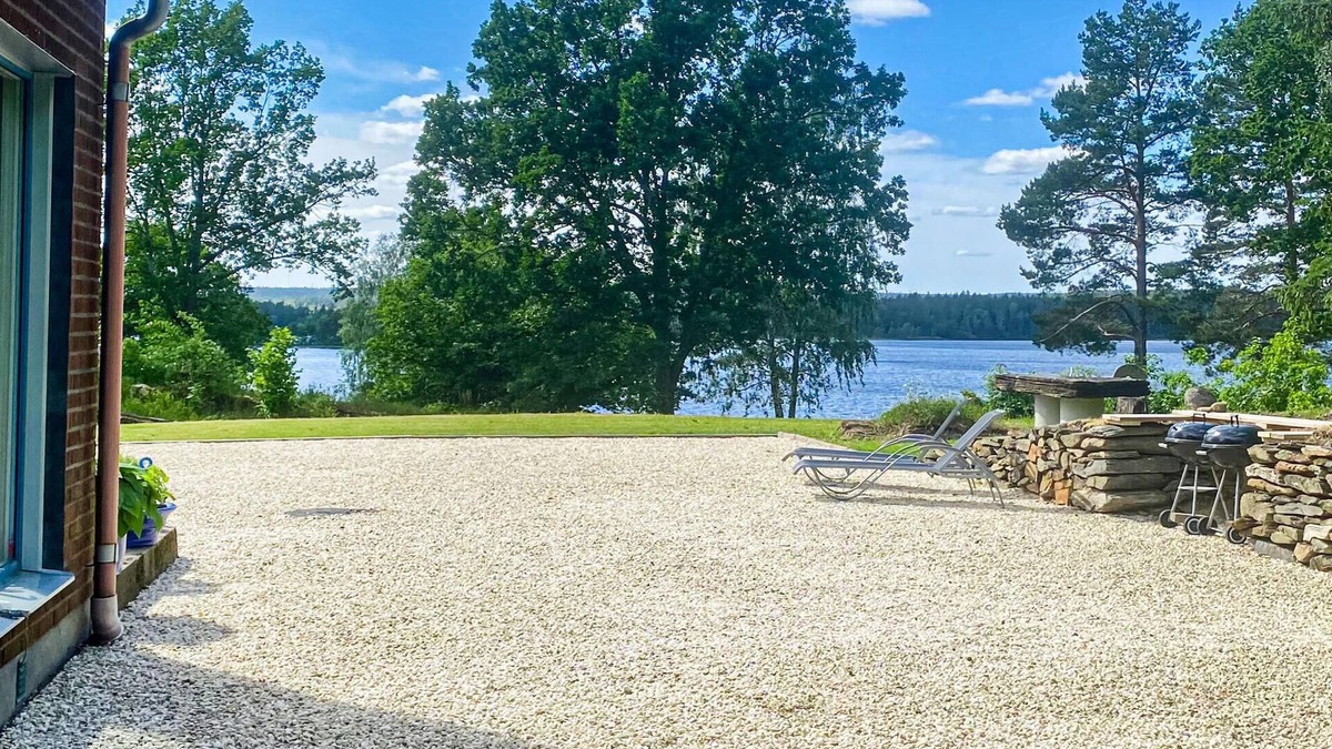 Kopmannebro House | Gorgeous home in Köpmannebro with WiFi