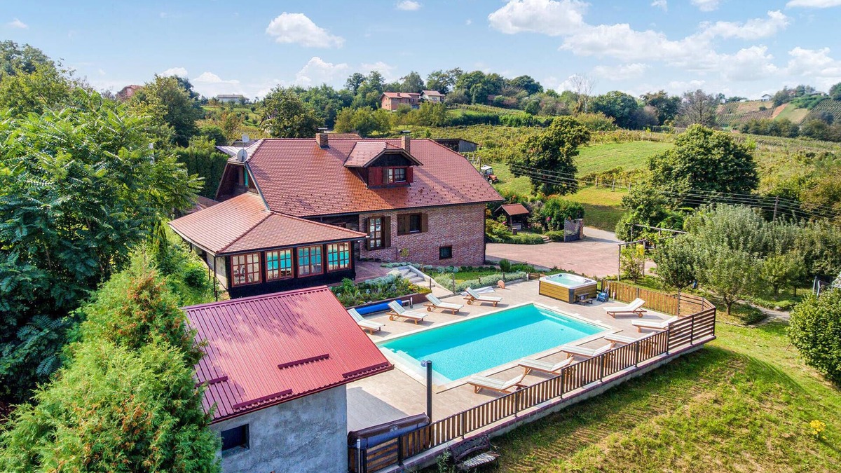 Ludbreg House | Gorgeous home in Ludbreg with sauna