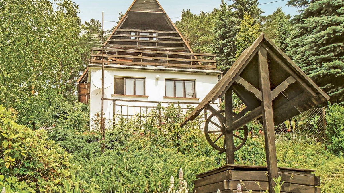 Jaszczurowa House | Gorgeous home in Mucharz with sauna