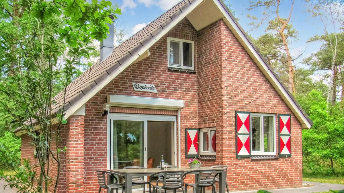 Ommen House | Gorgeous home in Ommen with sauna