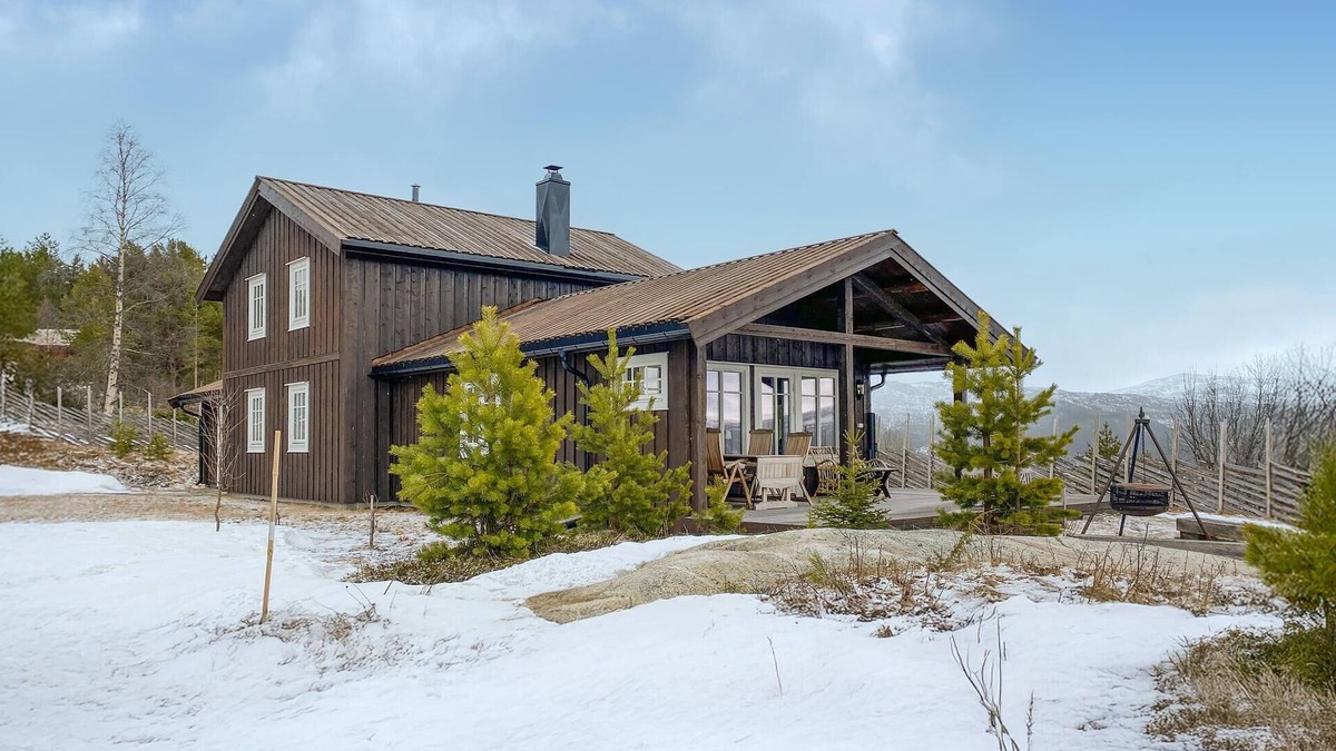 Fagerhaug House | Gorgeous home in Oppdal with WiFi
