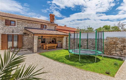 Mali Vareski House | Gorgeous Home In Peruski With Wifi