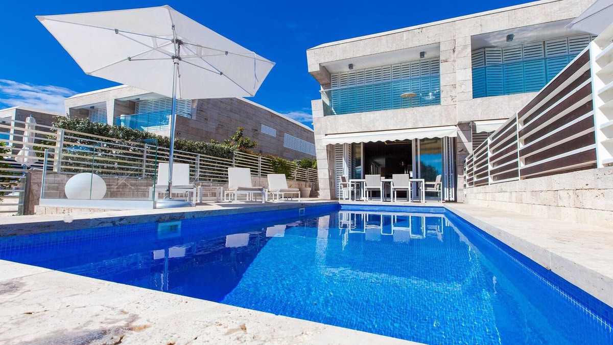 Petrcane House | Gorgeous home in Petrcane