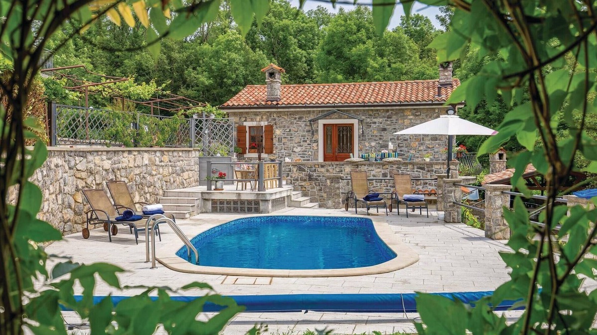 Veli Brgud House | Gorgeous home in Poljane with sauna