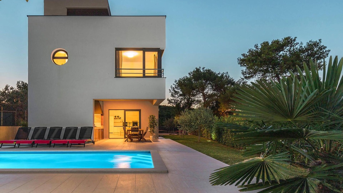 Premantura House | Gorgeous home in Premantura with WiFi
