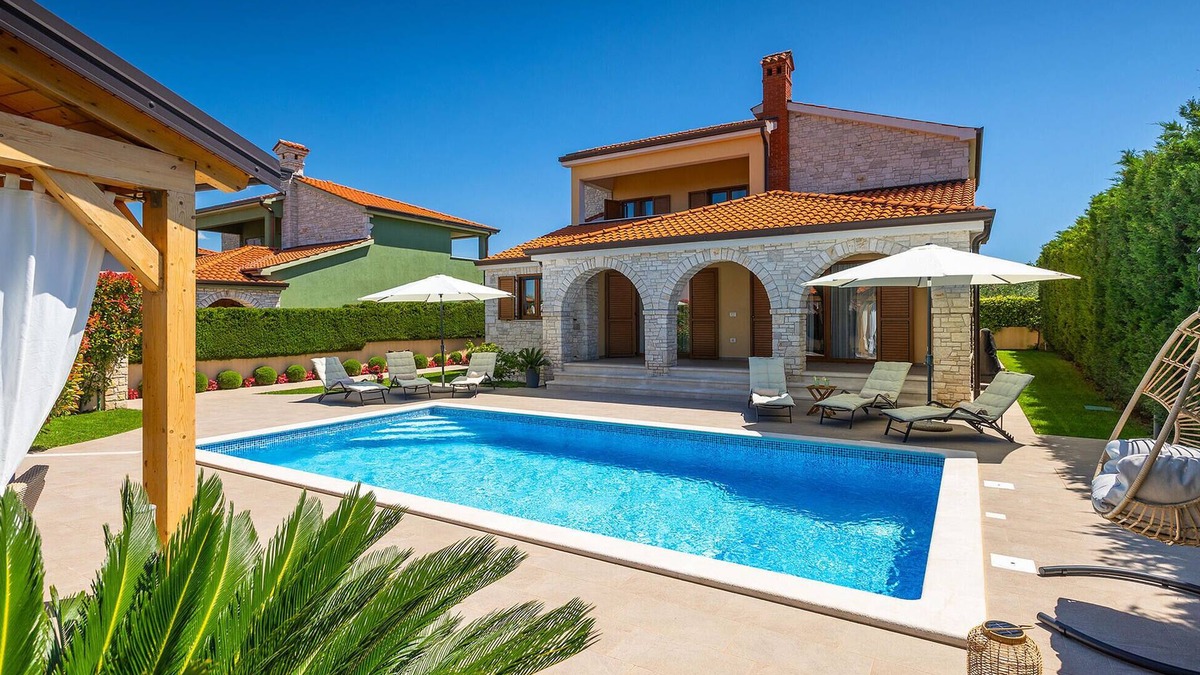 Galizana House | Gorgeous home in Pula