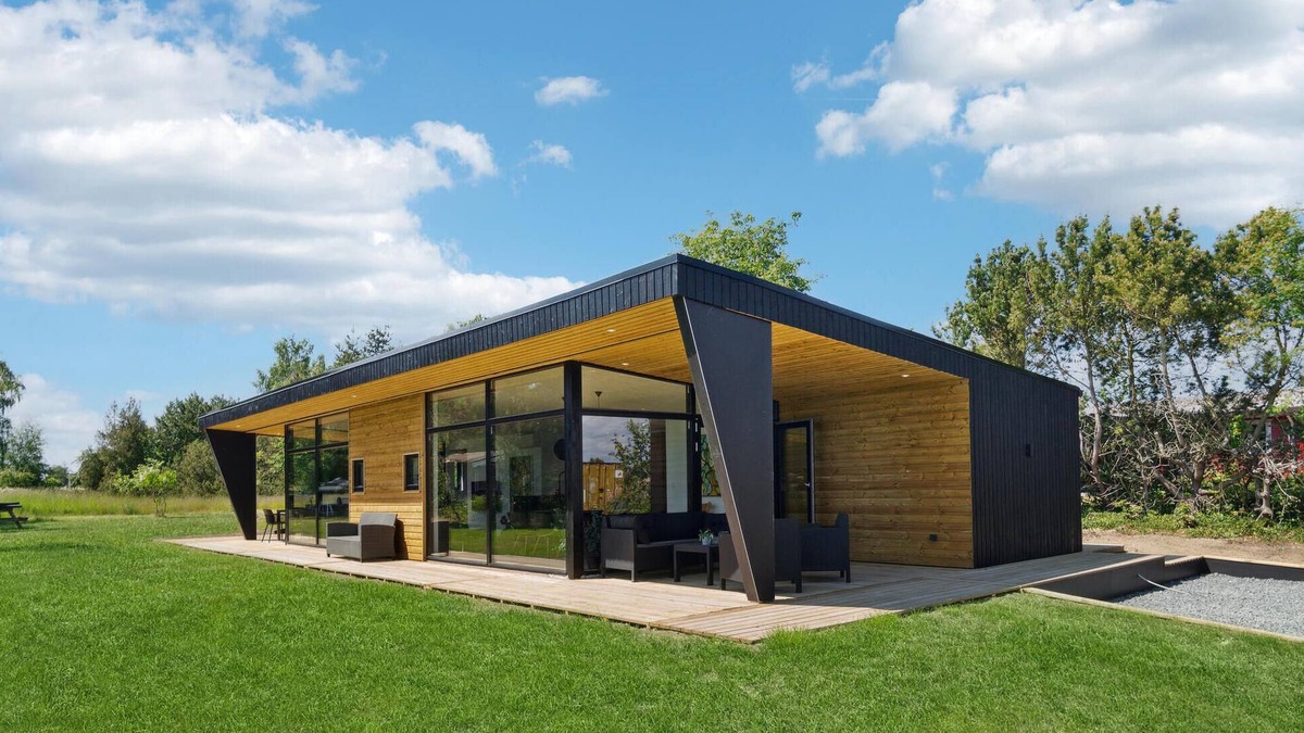 Skibby House | Gorgeous home in Skibby with kitchen