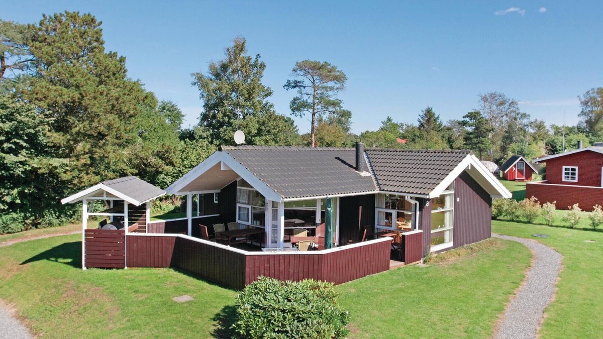 Venemose House | Gorgeous home in Slagelse with kitchen