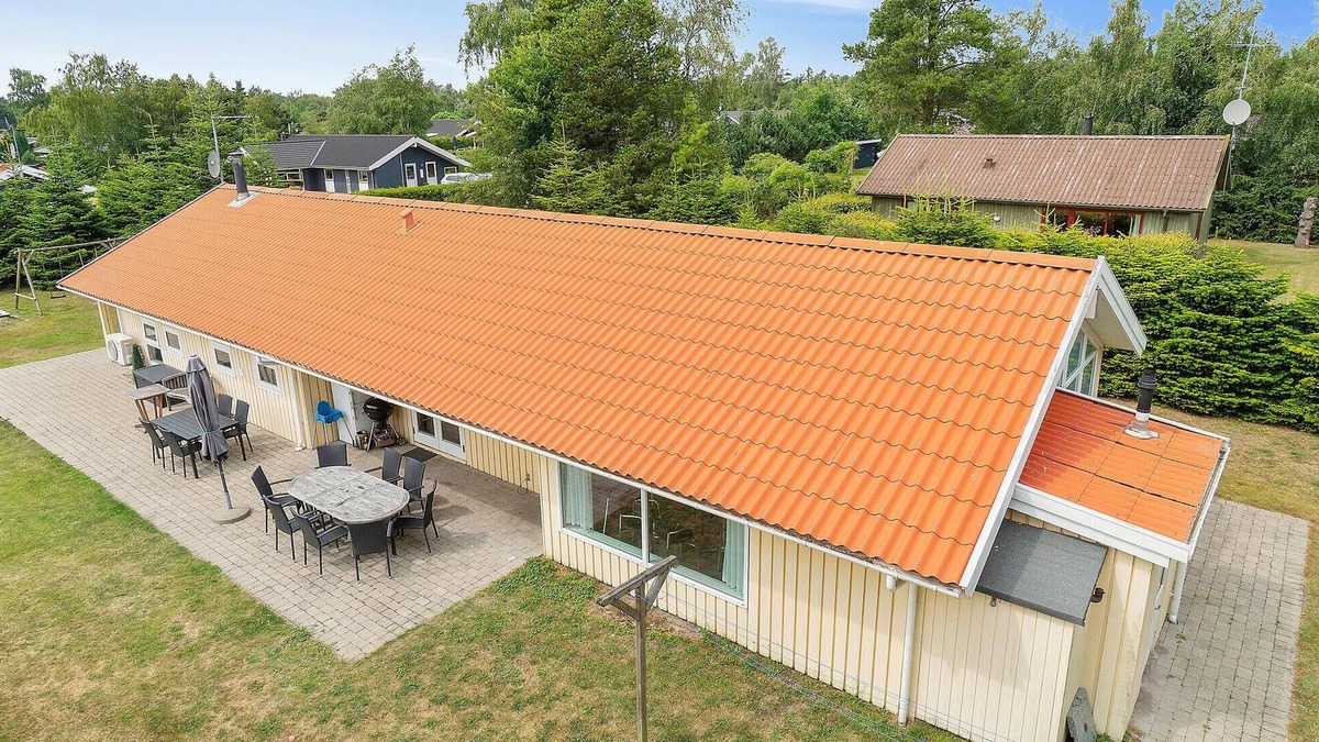 Bøtø By House | Gorgeous home in Væggerløse with sauna