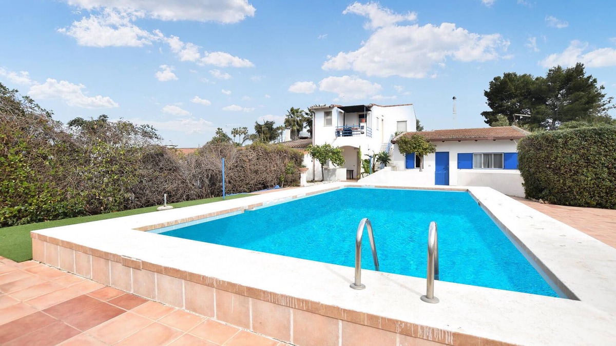 Vittoria House | Gorgeous home in Vittoria with WiFi