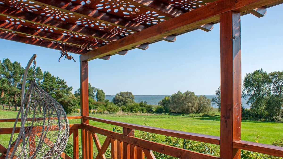gmina Wolin House | Gorgeous home in Wolin with kitchen