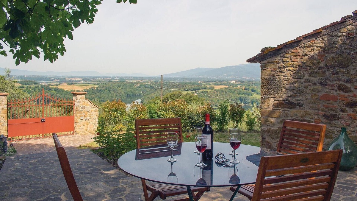 Pieve a Maiano House | Gorgeous home in Civitella d.Chiana AR