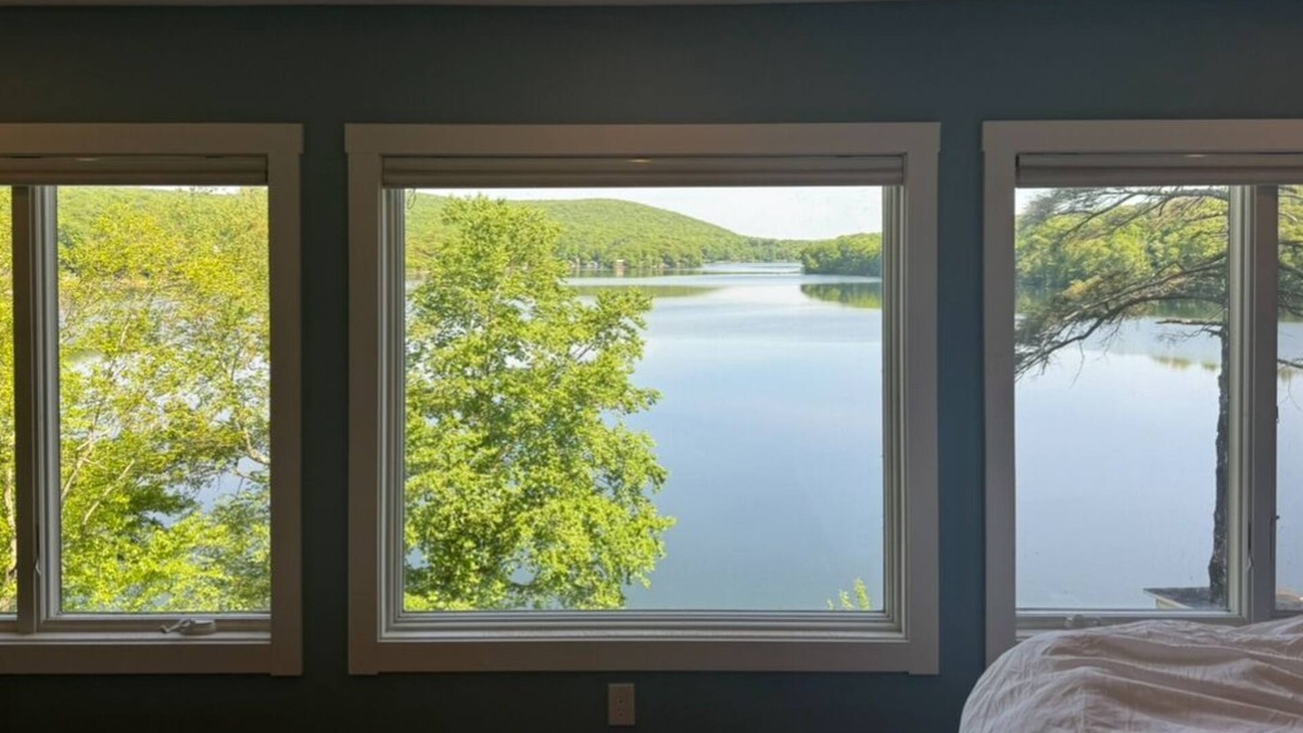 Holmes Cabin | Gorgeous Lake-Front cabin, private dock, 90 minutes from NYC!