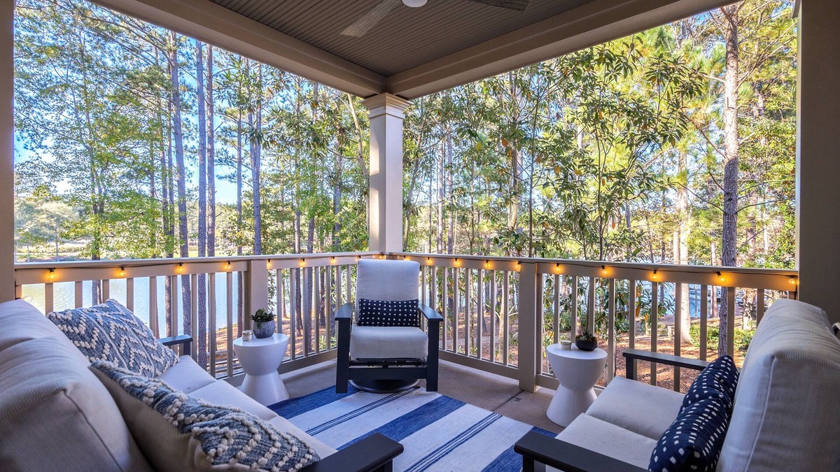 Lake Oconee Condo | Gorgeous Lake Front Condo within the Gates of Reynolds!