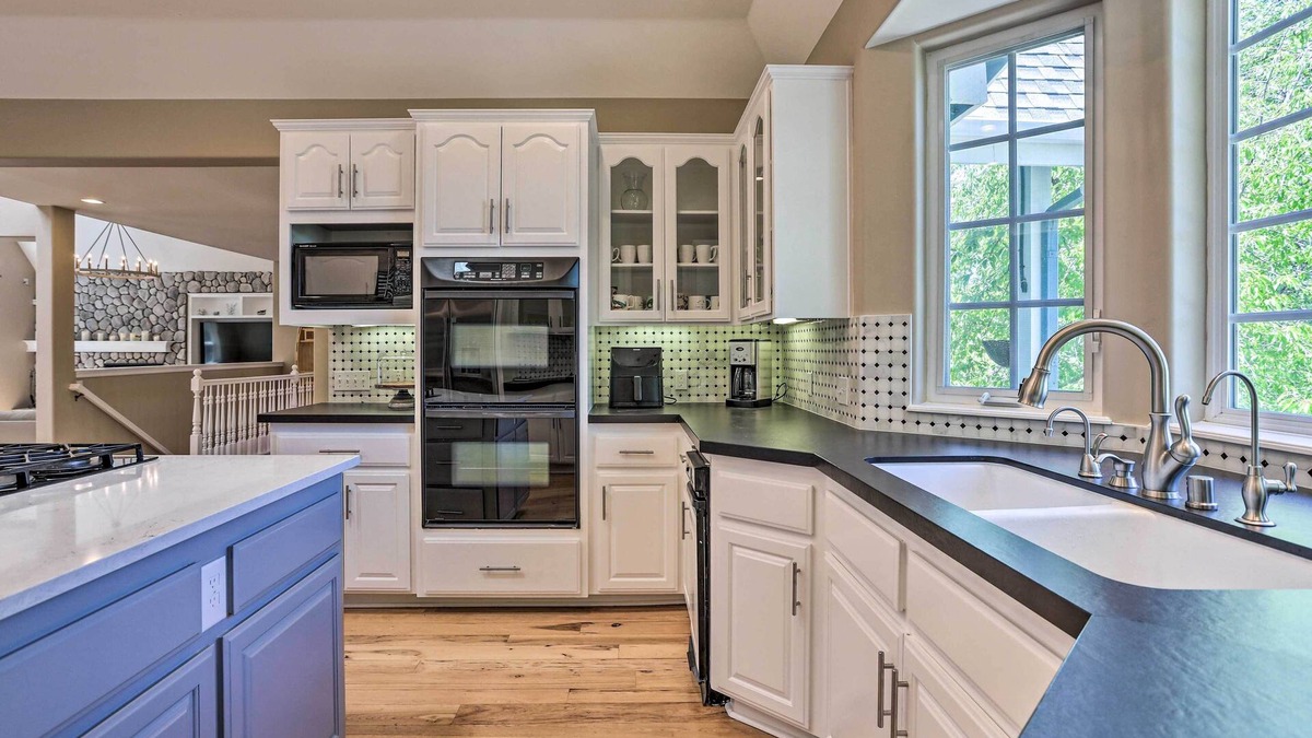 Lake Arrowhead House | Gorgeous Lakehouse w/Hot Tub & Waterfall Oasis!